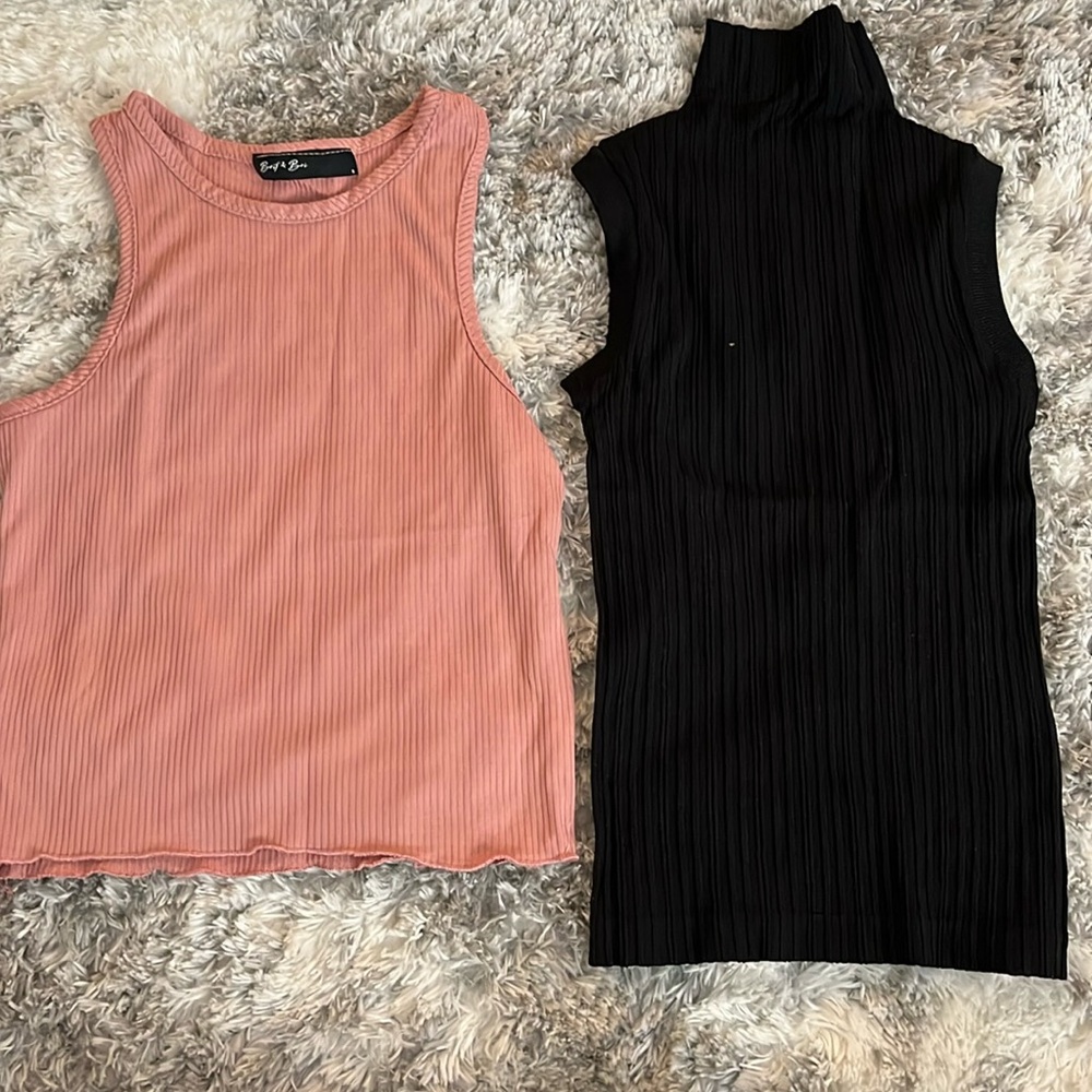2 Sleeveless Tank Tops size small